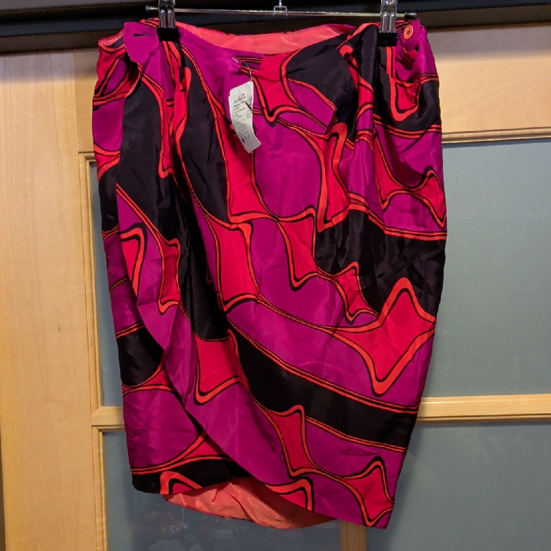 Nwt $440 Vibrant Pink And Black Abstract Wrap Skirt